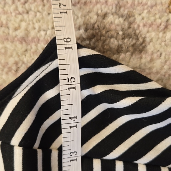 NWT Banana Republic Black/White Stripe Knit Dress Size 2 - Picture 7 of 9
